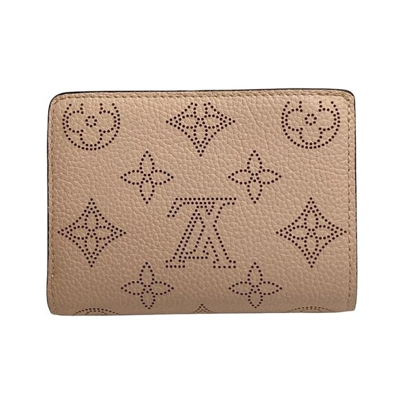 LOUIS VUITTON Portefeuille Clare Guimauve Mahina RFID : confirmed 728-081125 - Picture 2 of 14